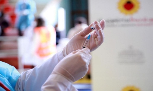 Pajisja me certifikate vaksinimi: Ja cfare ndodh me vaksinen ruse apo kineze